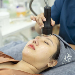 Lấy nhân mụn tại Spa nặn mụn Bình Tân an toàn, tận gốc